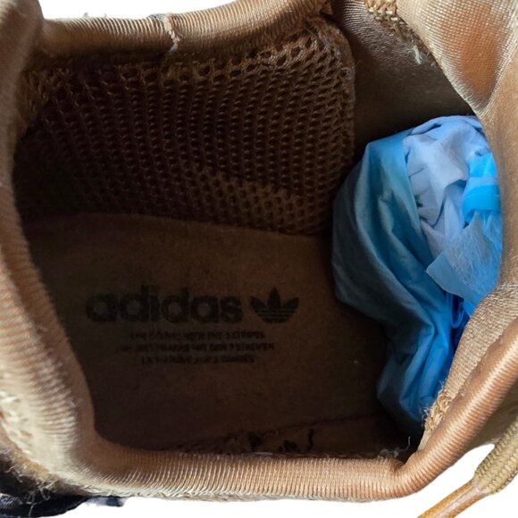 ADIDAS NMD R1 V2 Royal Gold Size 6.5 Womans/5 Youth - Picture 10 of 10